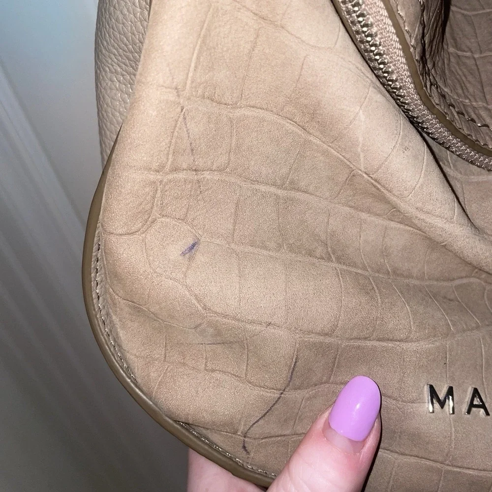 Marc Jacobs Hobo Shoulder Bag Greige Tan Purse Crocodile Embossed Leather